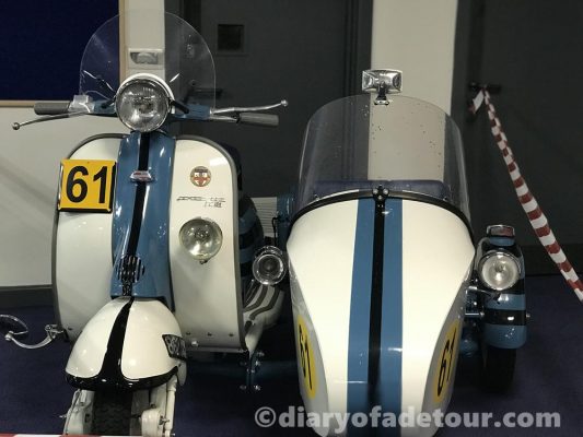 Classic-Lambretta-sidecar-scooter-expo