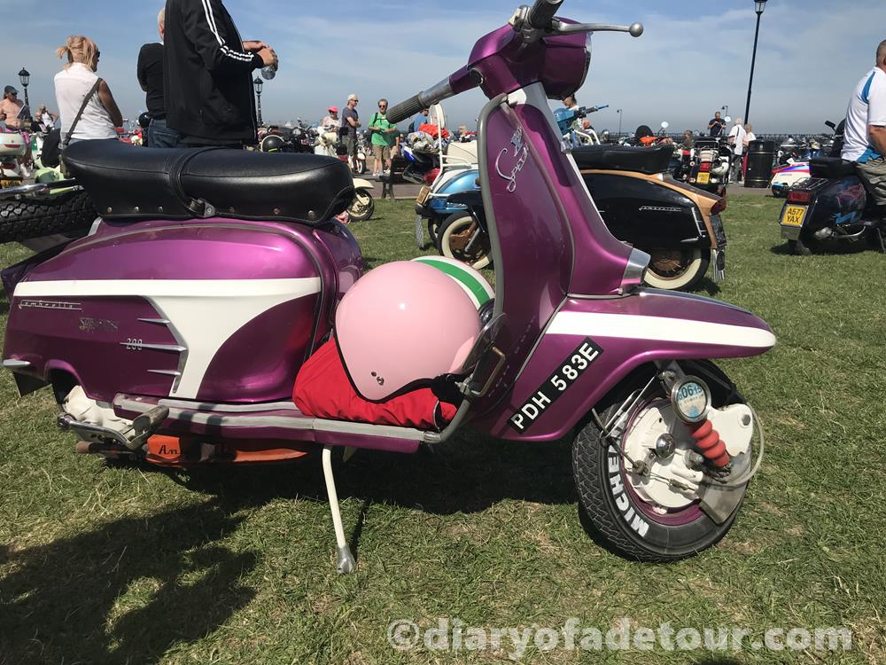 Pink-Lambretta