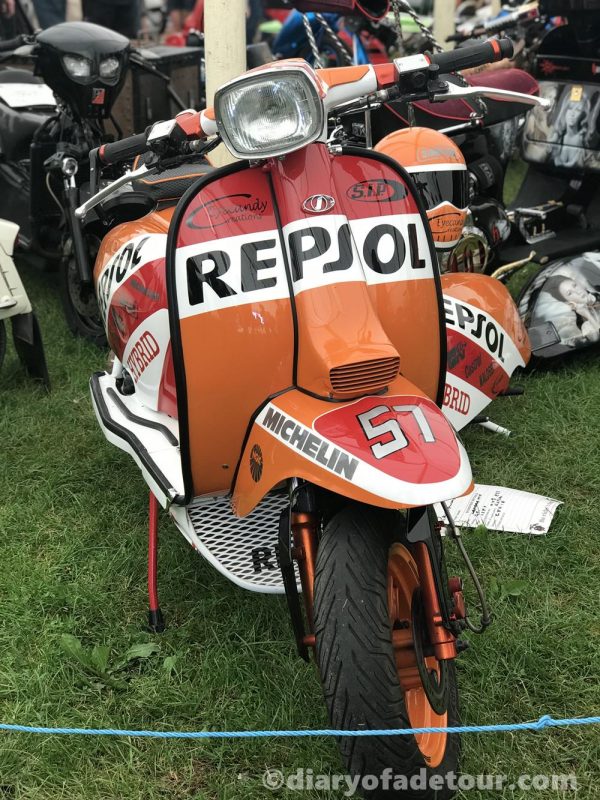 Repsol-street-style-Lambretta