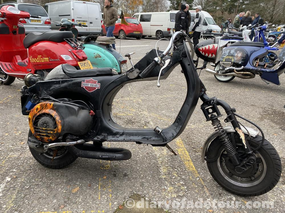 Garagista-black-Vespa-2