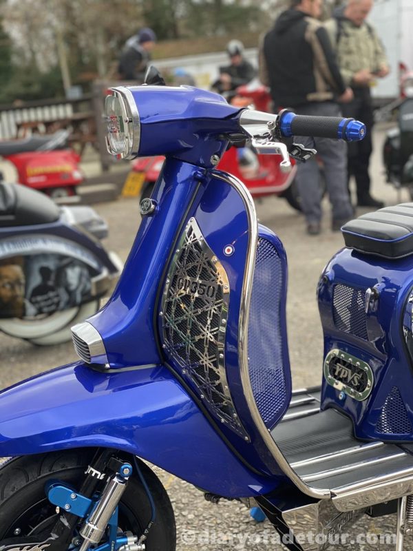 Old-Blue-Lambretta-5