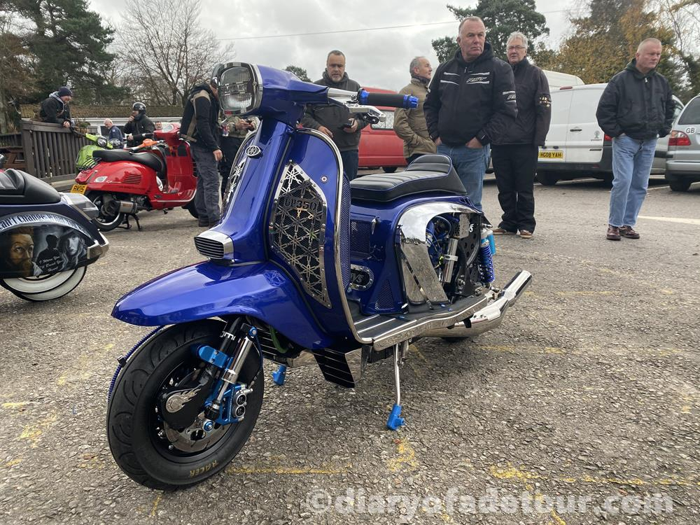 Old-Blue-Lambretta-6