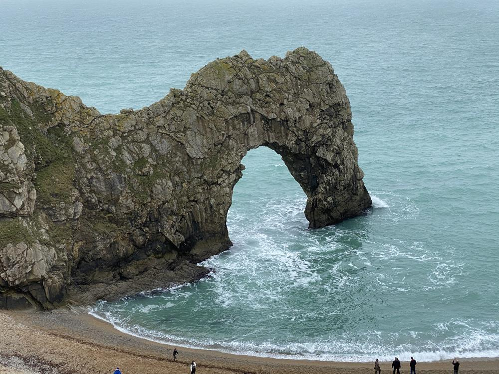 Durdle-door-arch-beach