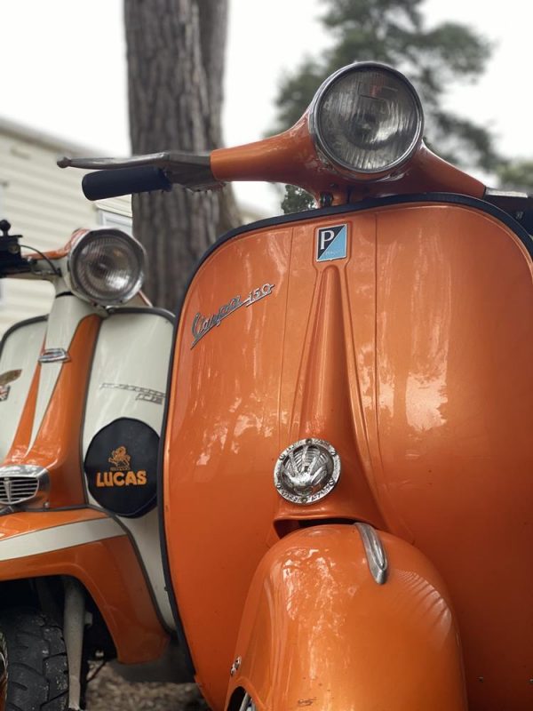 Orange-rally-Vespa
